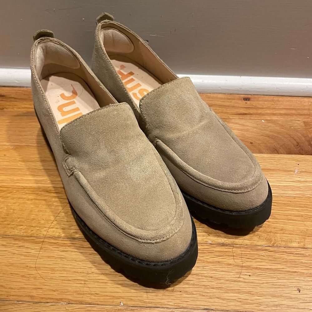 Hush Puppies Tan lug sole loafers